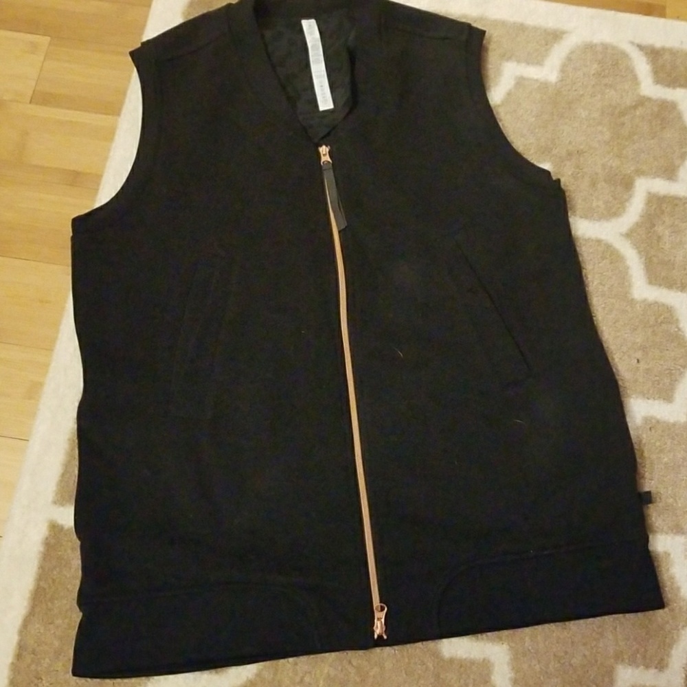 Lululemon vest